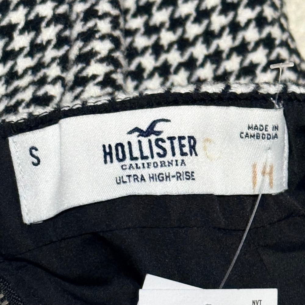 Hollister Mini Skirt Womens Small Black White Houndstooth Ultra High-Rise NWT - Picture 5 of 8
